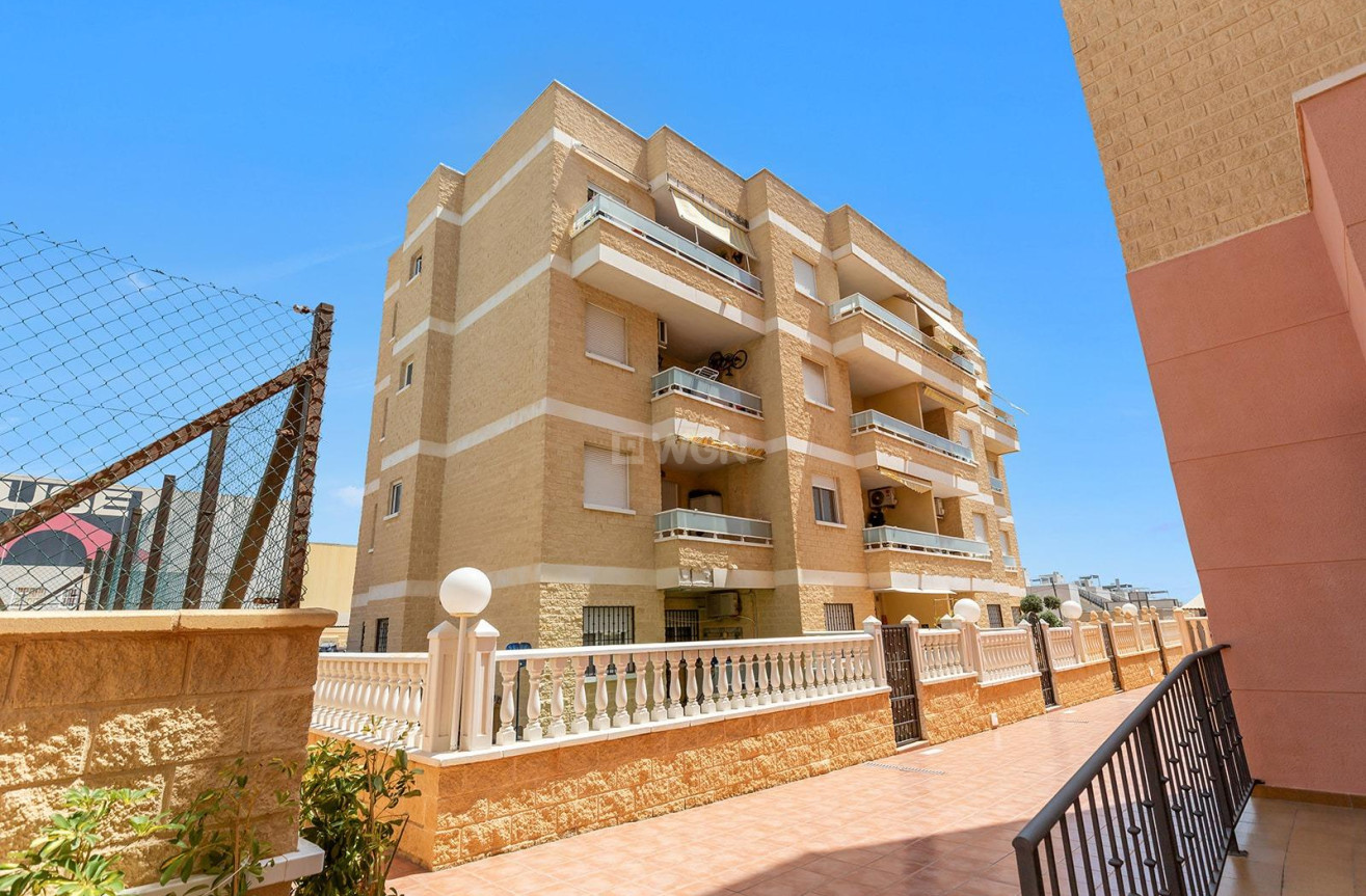 Reventa - Apartamento / piso - Torrevieja - Sector 25