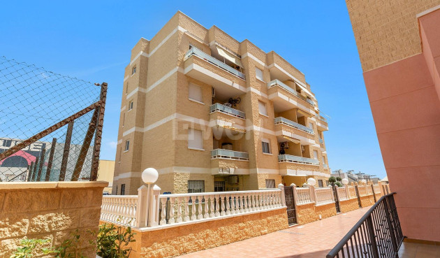 Reventa - Apartamento / piso - Torrevieja - Sector 25