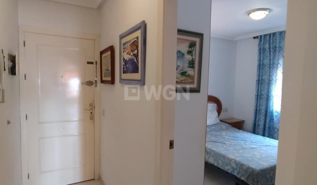 Resale - Apartment / flat - Torrevieja - Acequion