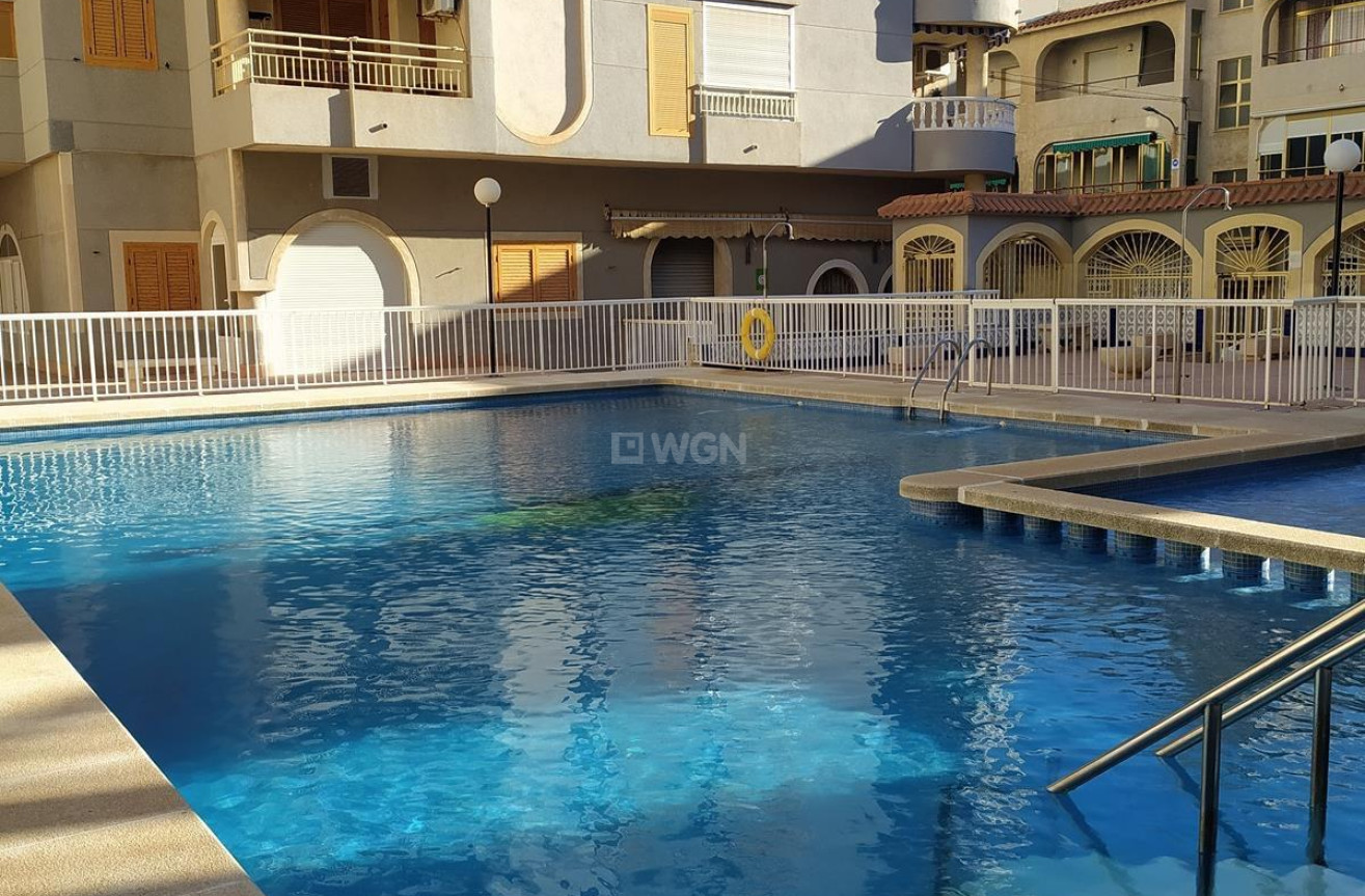 Resale - Apartment / flat - Torrevieja - Acequion