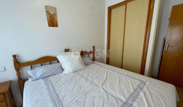 Resale - Apartment / flat - Torrevieja - Playa del Cura