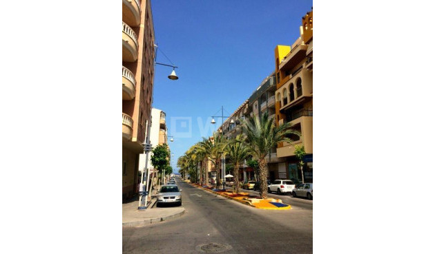 Resale - Apartment / flat - Torrevieja - Playa del Cura