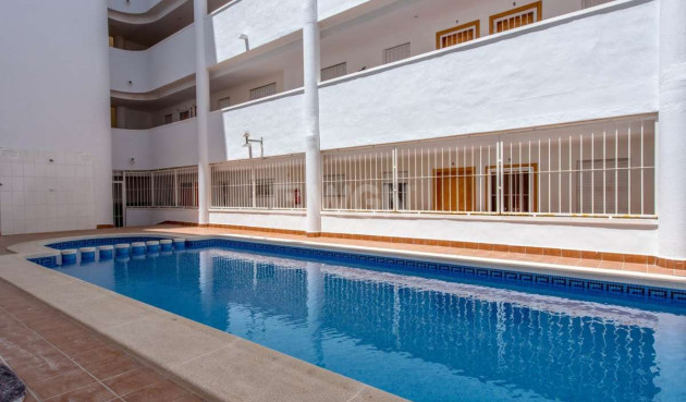 Resale - Apartment / flat - Torrevieja - Costa Blanca