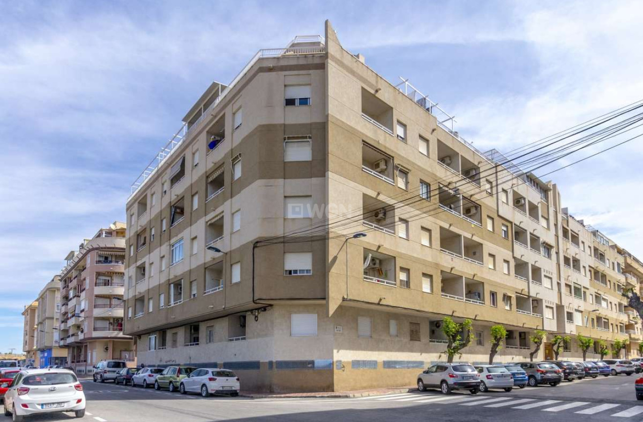 Resale - Apartment / flat - Torrevieja - Costa Blanca