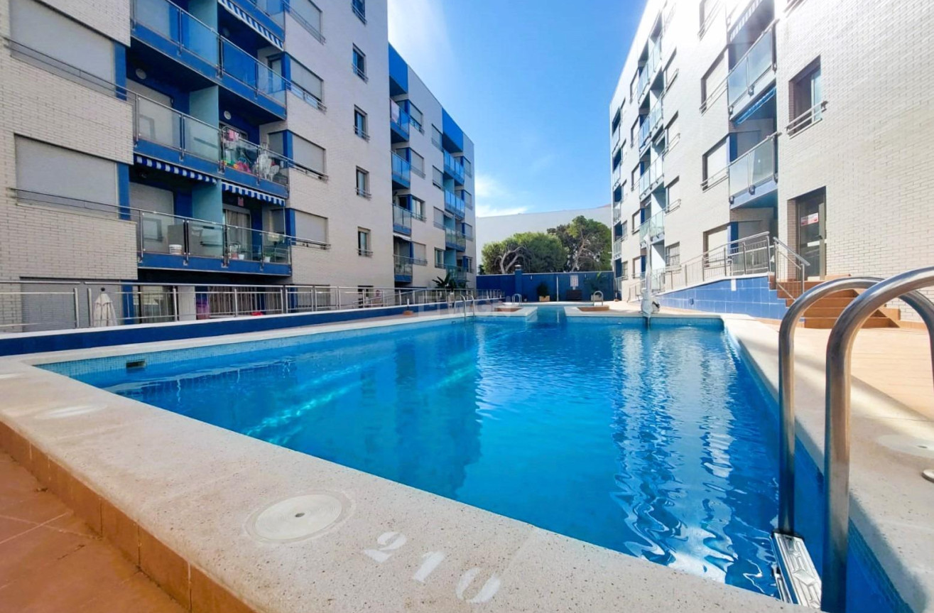 Resale - Apartment / flat - Torrevieja - Costa Blanca