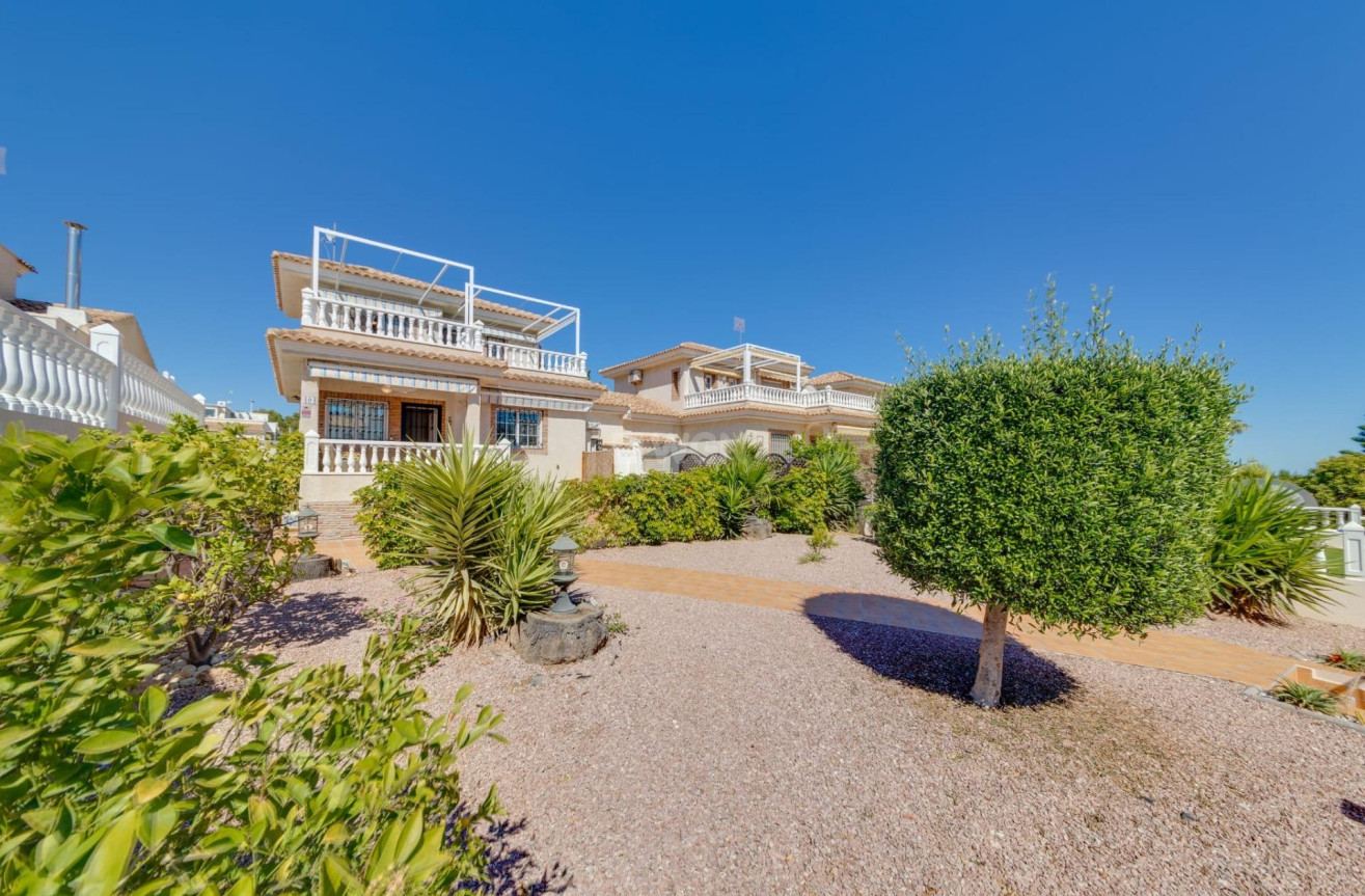 Resale - Villa - Orihuela Costa - Costa Blanca