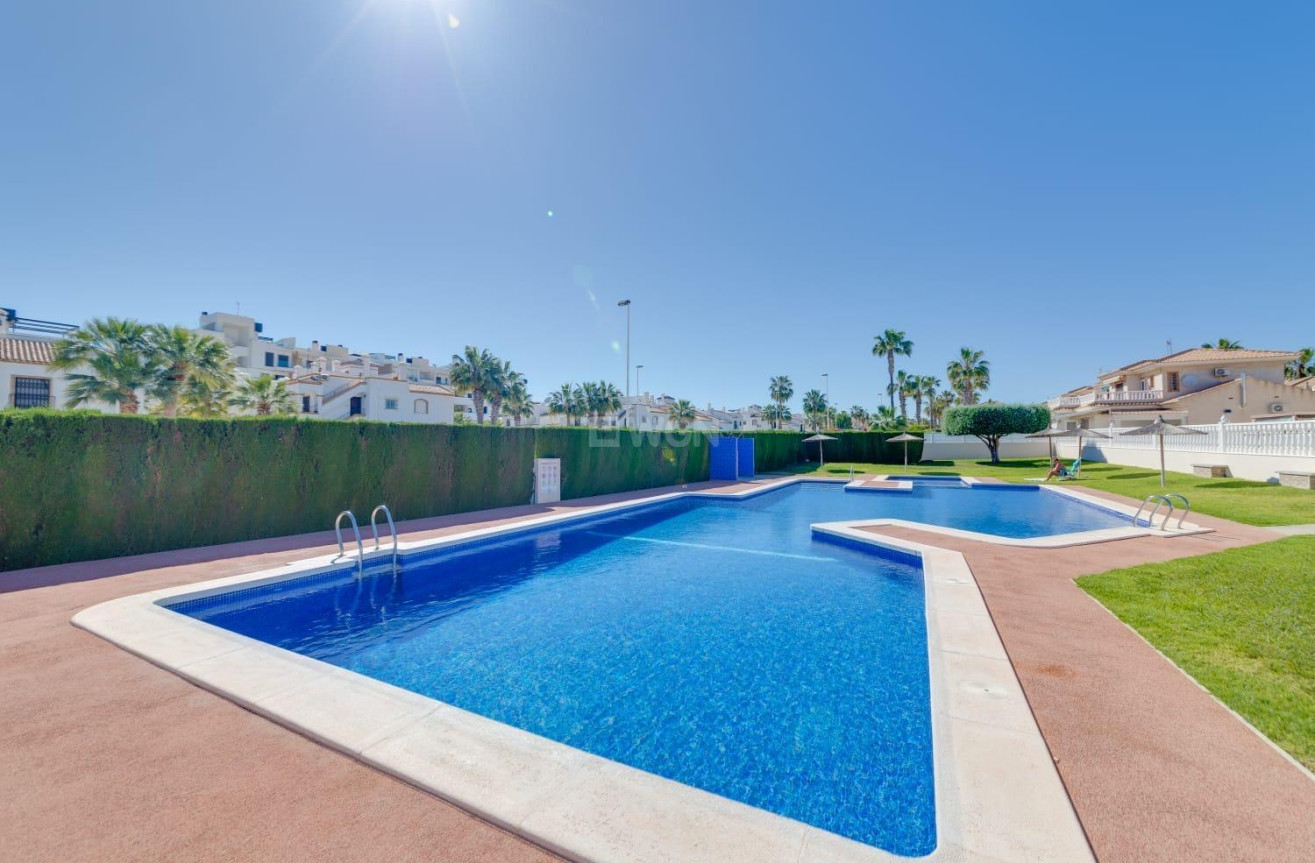 Odsprzedaż - Villa - Orihuela Costa - Costa Blanca