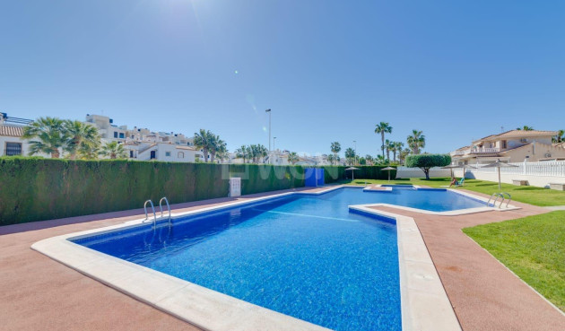 Resale - Villa - Orihuela Costa - Costa Blanca