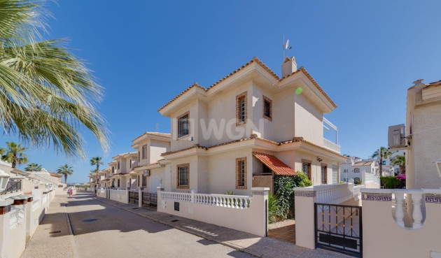 Resale - Villa - Orihuela Costa - Costa Blanca