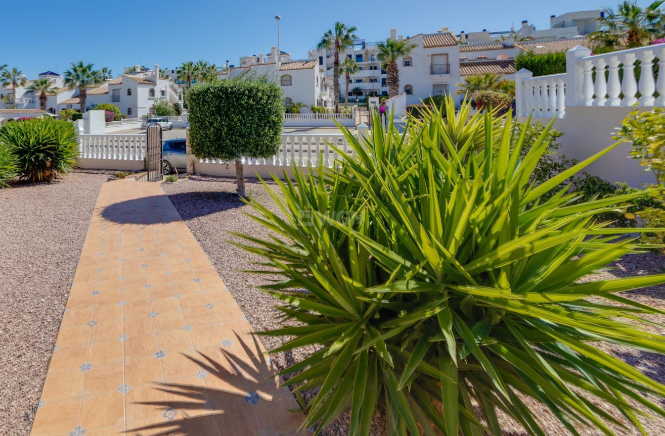 Resale - Villa - Orihuela Costa - Costa Blanca