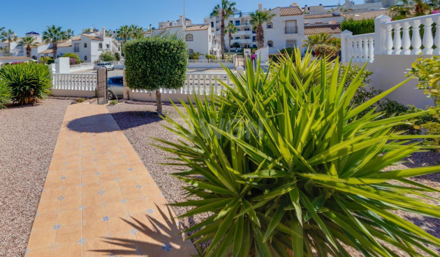 Resale - Villa - Orihuela Costa - Costa Blanca