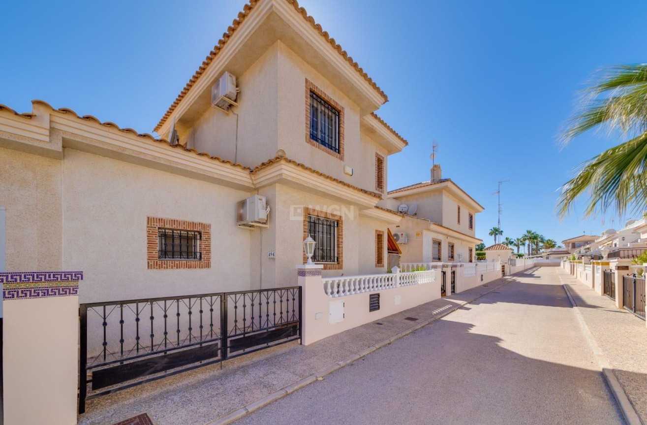 Odsprzedaż - Villa - Orihuela Costa - Costa Blanca