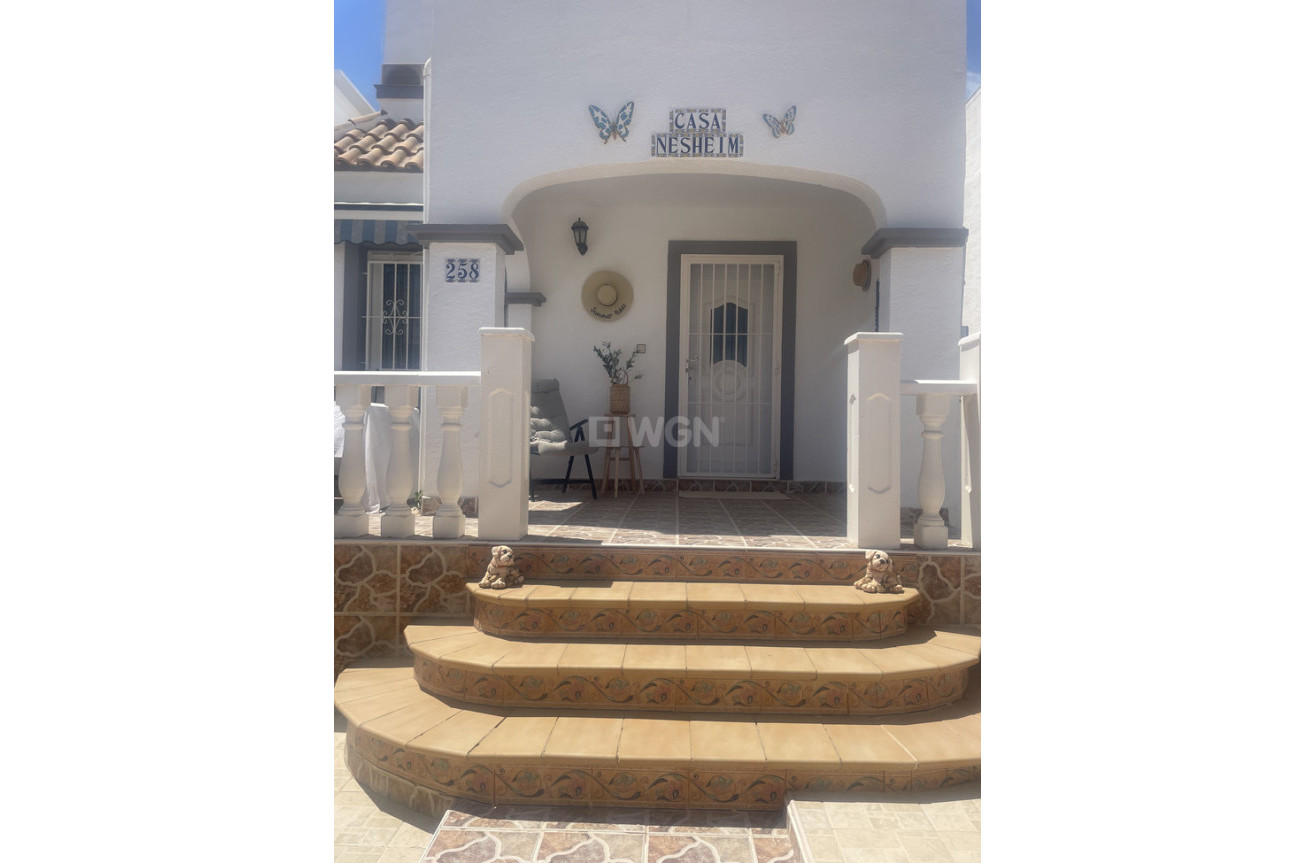 Resale - Villa - Orihuela Costa - Costa Blanca