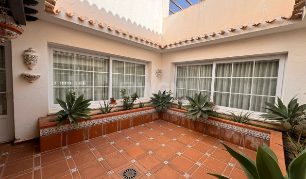 Resale - Villa - La Manga del Mar Menor - Costa Calida