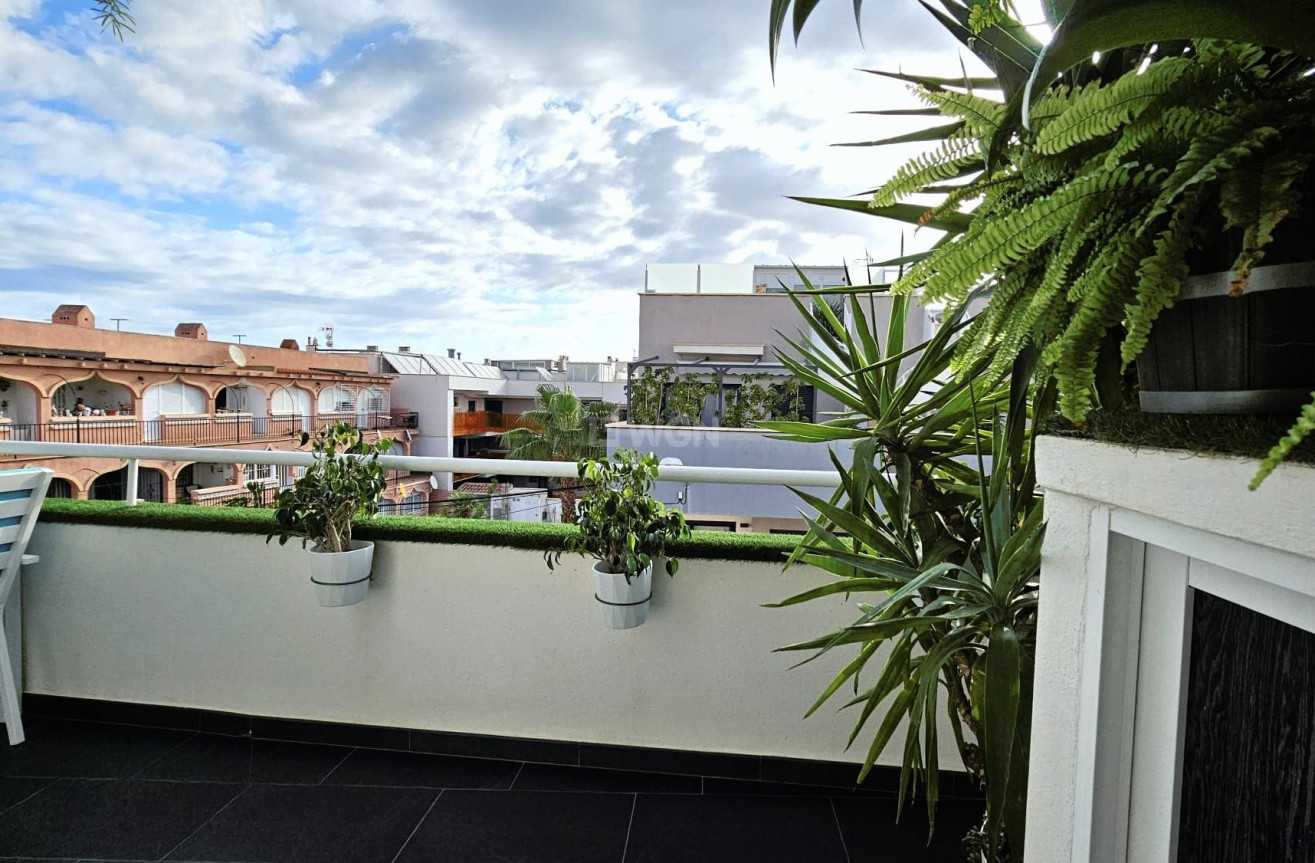 Resale - Apartment / flat - Torrevieja - Costa Blanca