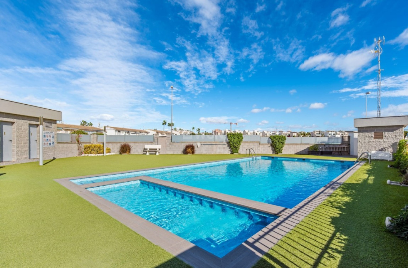 Odsprzedaż - Bungalow - Ciudad Quesada - Costa Blanca