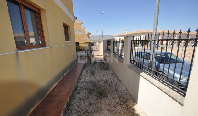 Resale - Townhouse - Pinoso - Inland