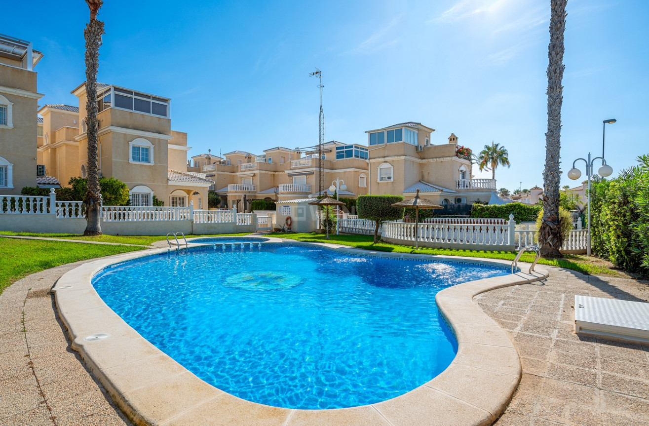 Reventa - Villa - Orihuela - Inland