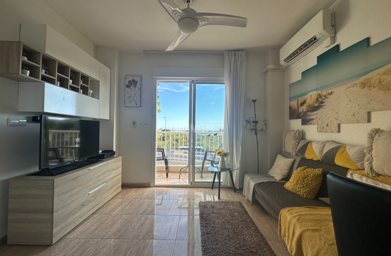 Resale - Apartment / flat - Torrevieja - Costa Blanca