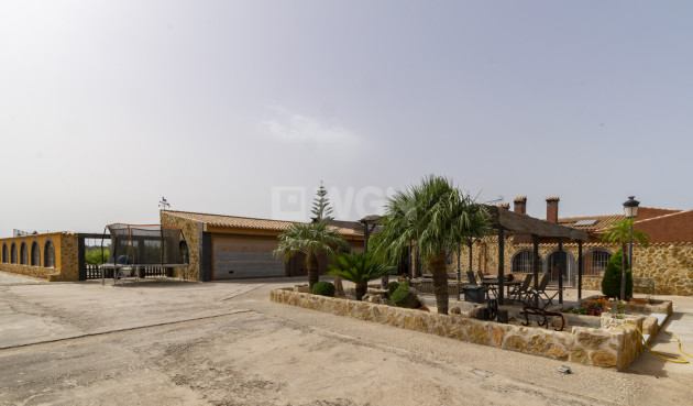 Reventa - Villa - El Beal - Inland