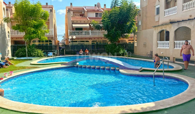 Resale - Apartment / flat - Torrevieja - Costa Blanca