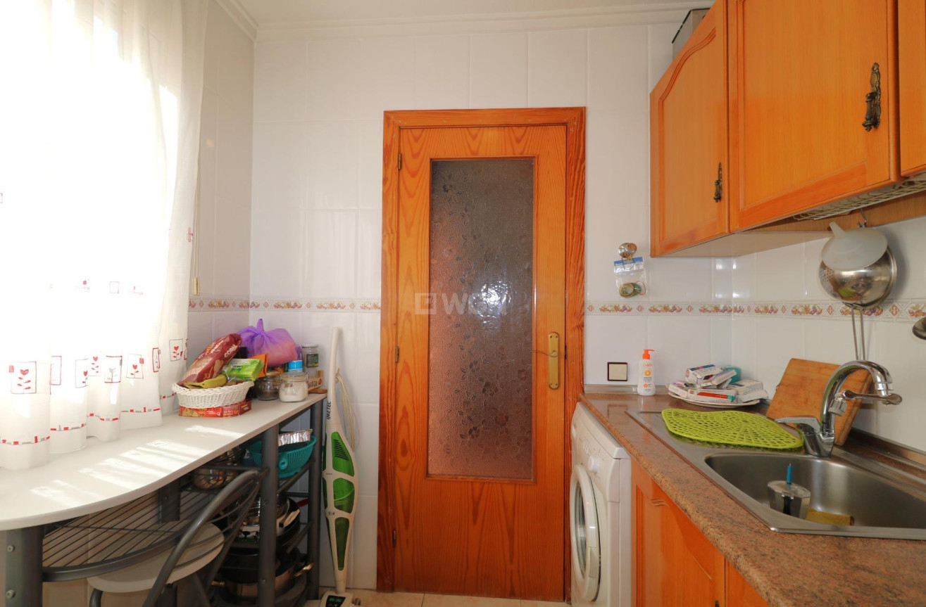 Resale - Apartment / flat - Torrevieja - Acequion