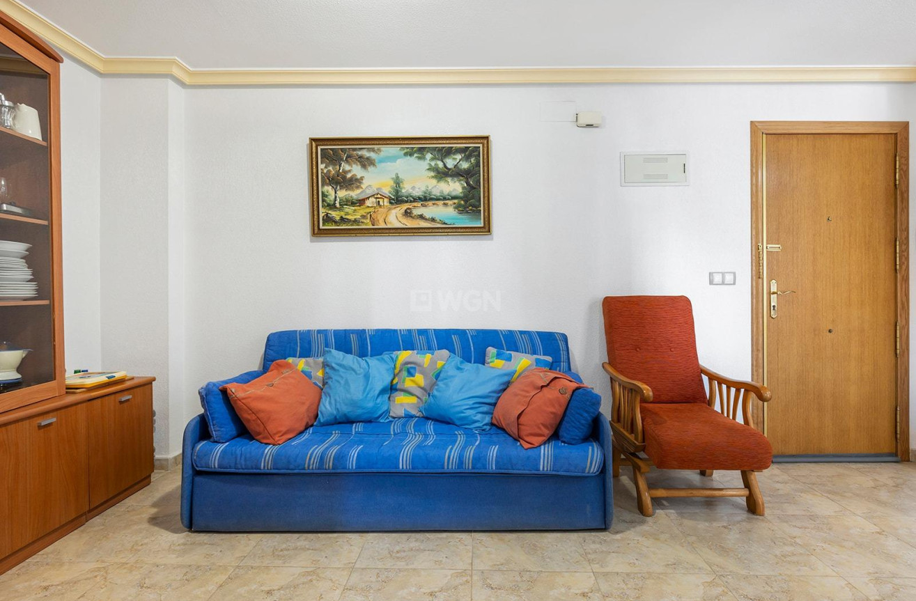 Resale - Apartment / flat - Torrevieja - La Mata