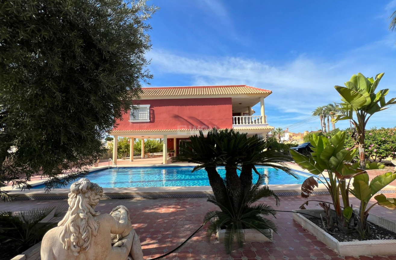 Odsprzedaż - Villa - Torrevieja - Torreta Florida