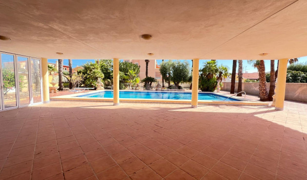 Odsprzedaż - Villa - Torrevieja - Torreta Florida