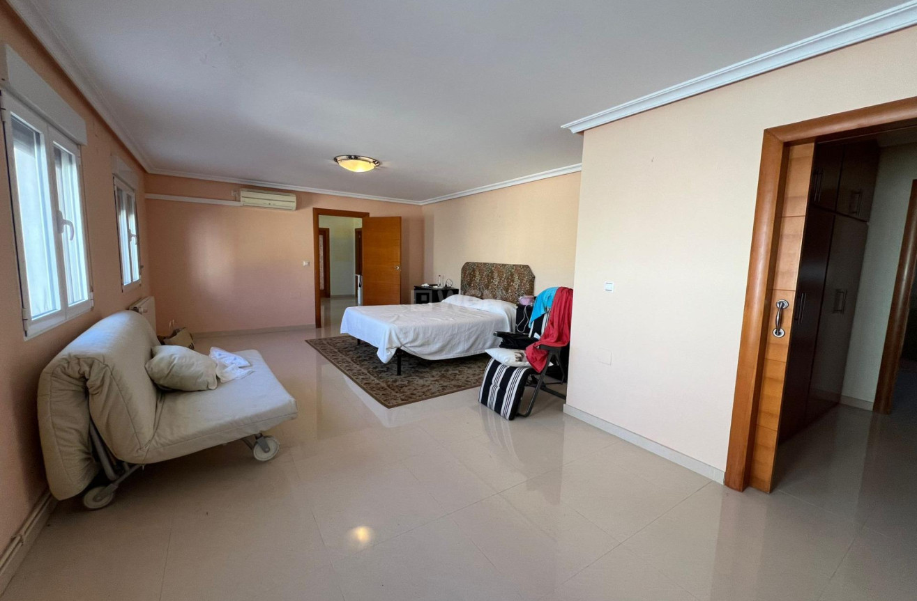 Odsprzedaż - Villa - Torrevieja - Torreta Florida