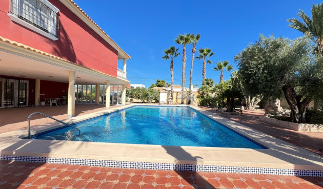 Odsprzedaż - Villa - Torrevieja - Torreta Florida