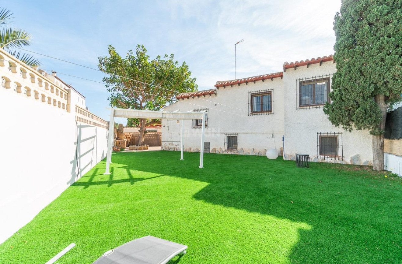 Reventa - Villa - Orihuela Costa - Punta Prima