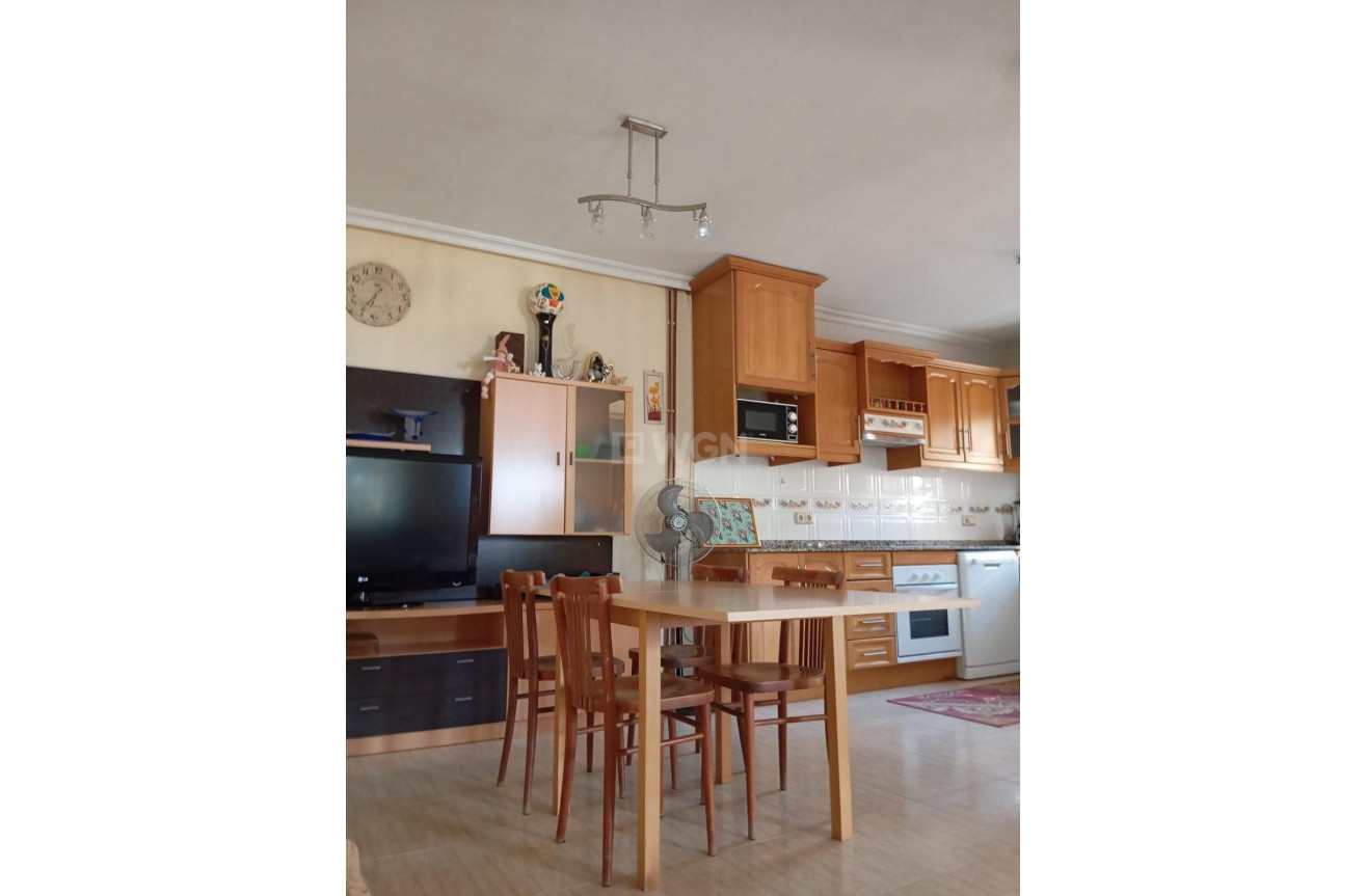 Resale - Bungalow - Orihuela Costa - PAU 26