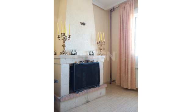 Resale - Bungalow - Orihuela Costa - PAU 26