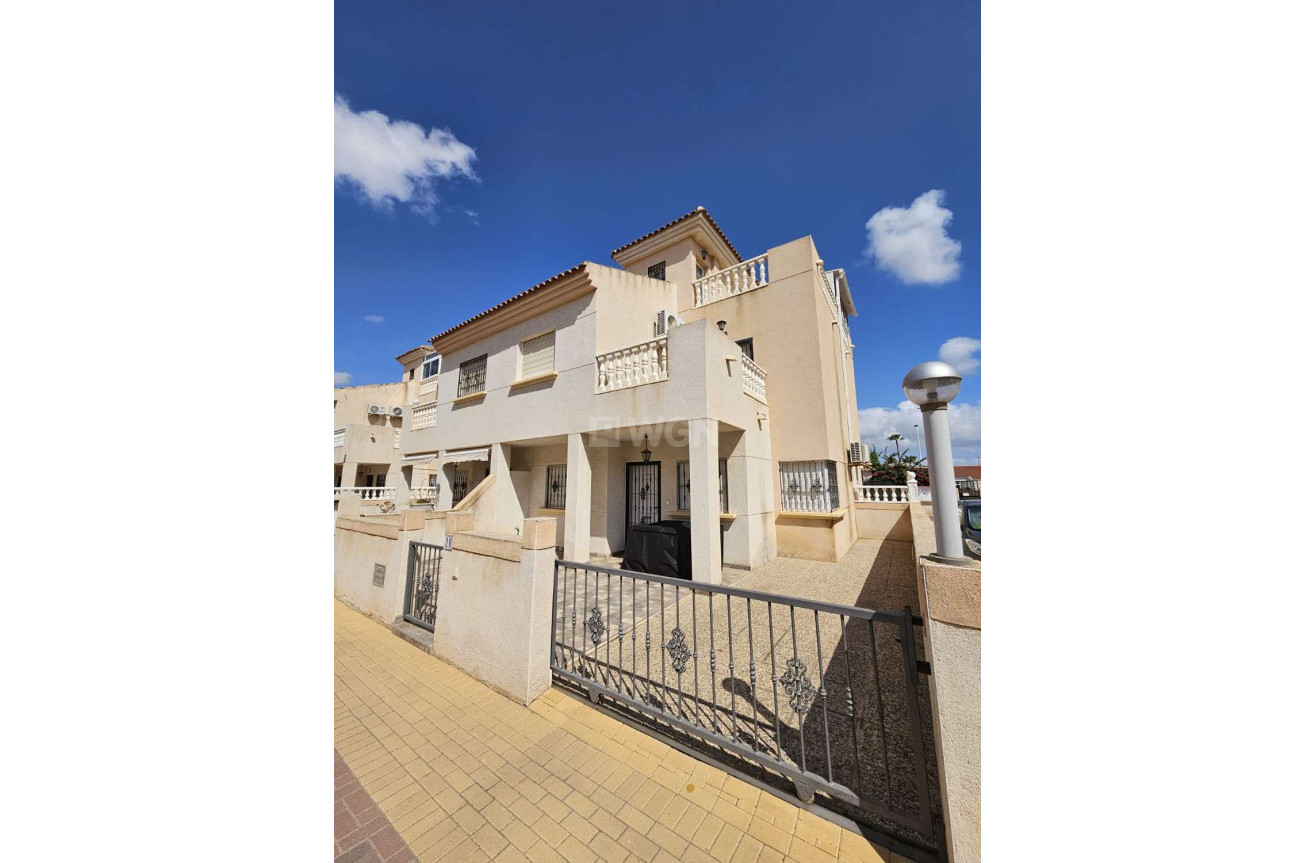 Resale - Bungalow - Torrevieja - Costa Blanca