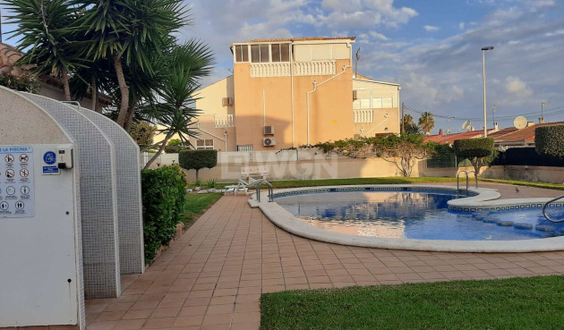 Resale - Bungalow - Torrevieja - Costa Blanca