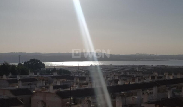 Resale - Apartment / flat - Torrevieja - Acequion