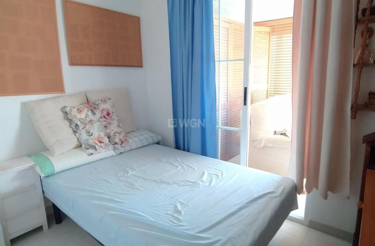 Resale - Apartment / flat - Torrevieja - Acequion