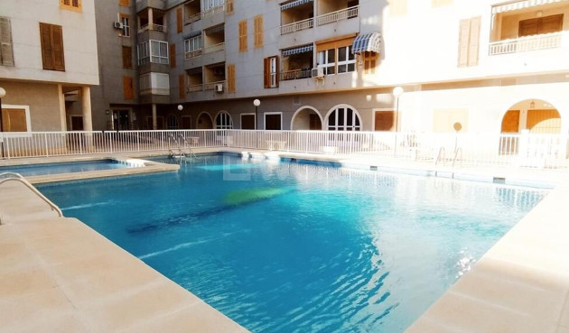 Resale - Apartment / flat - Torrevieja - Acequion