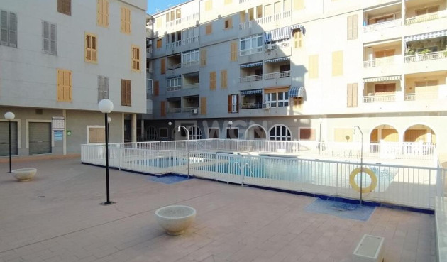 Resale - Apartment / flat - Torrevieja - Acequion