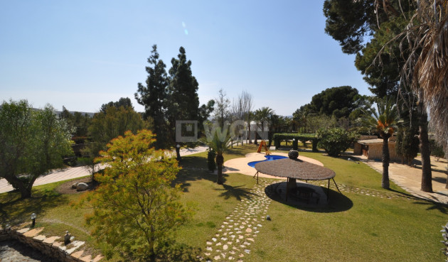 Resale - Villa - Elda - Inland