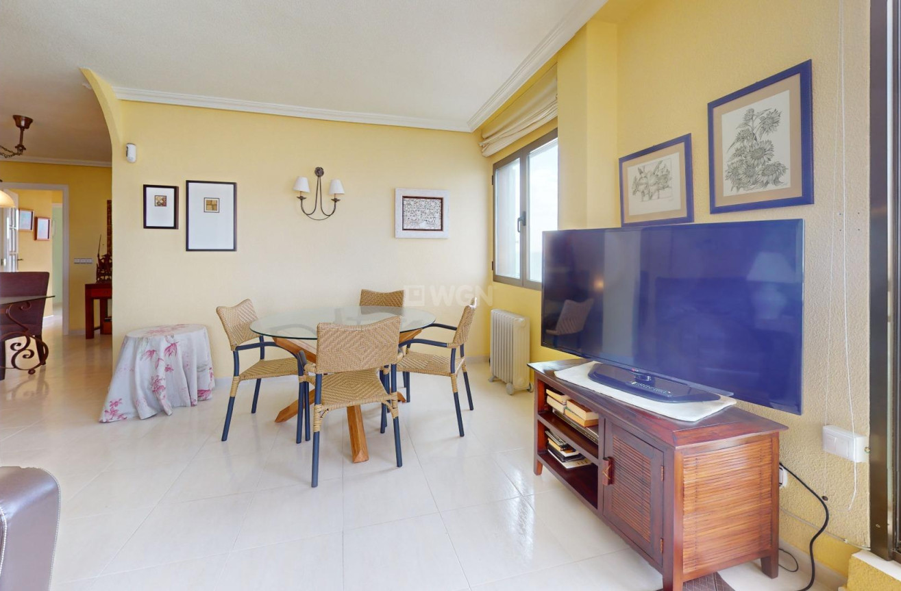 Resale - Apartment / flat - Torrevieja - Playa del Cura