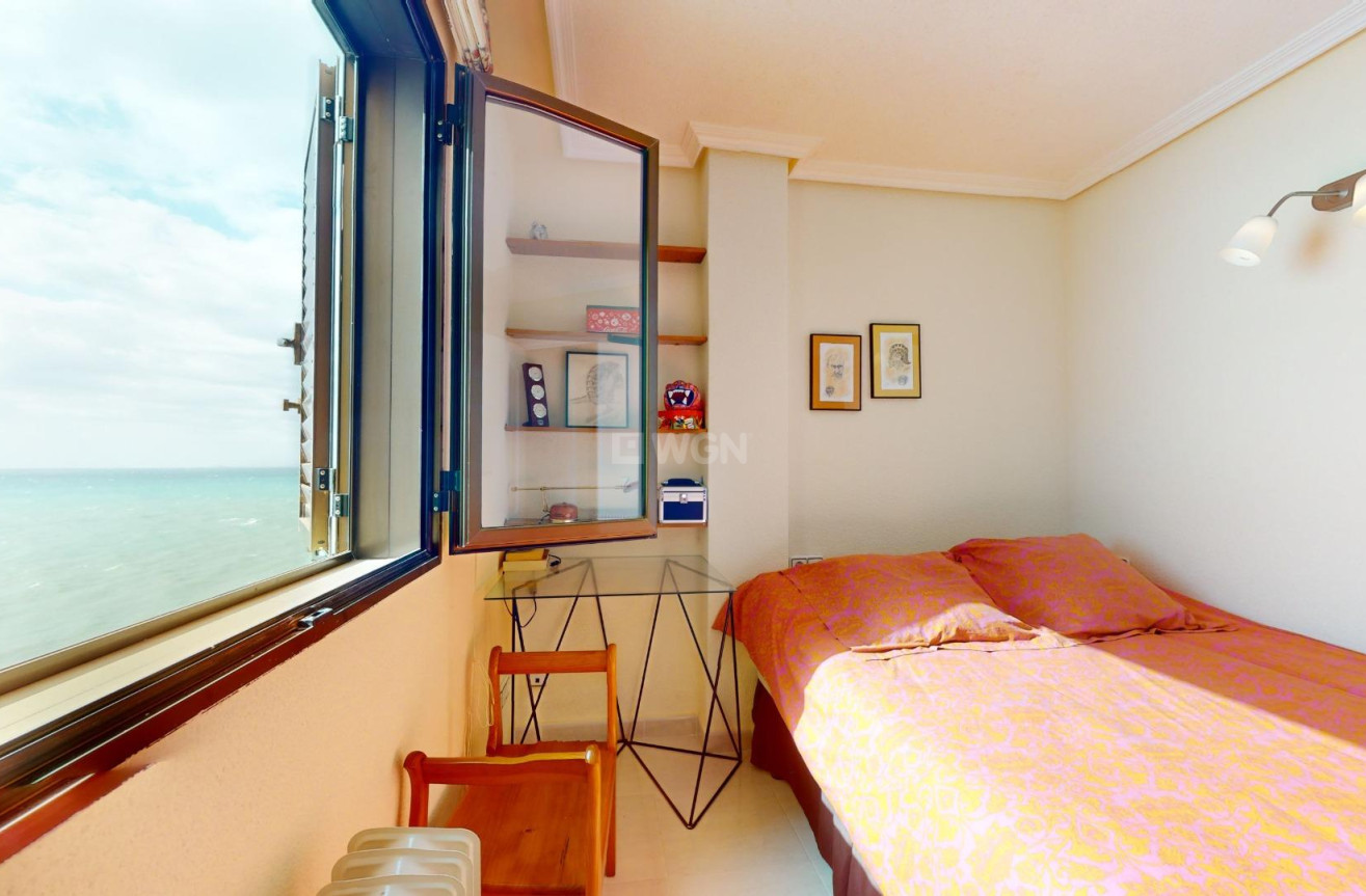 Resale - Apartment / flat - Torrevieja - Playa del Cura