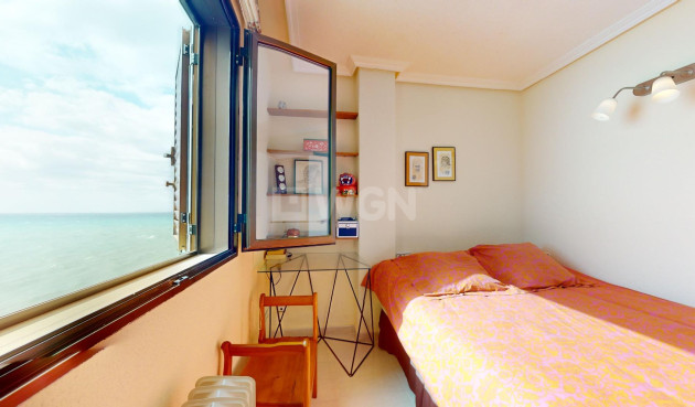 Resale - Apartment / flat - Torrevieja - Playa del Cura