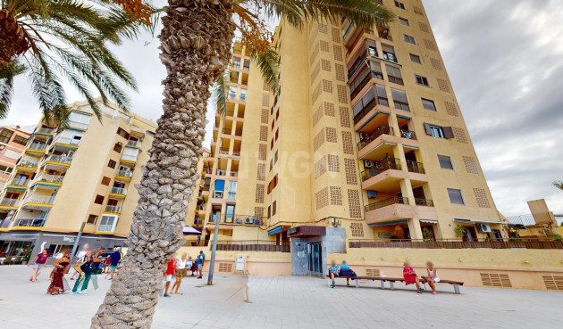 Resale - Apartment / flat - Torrevieja - Playa del Cura