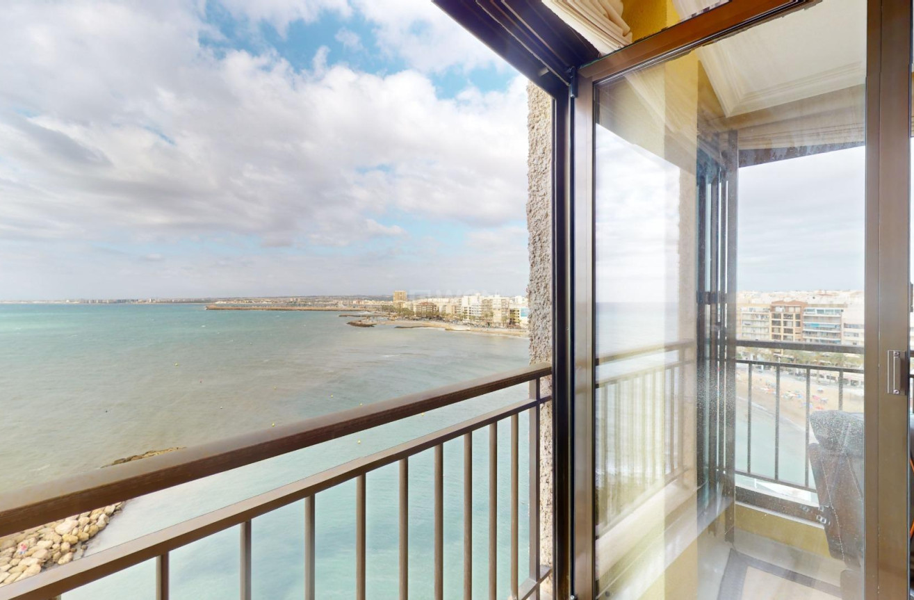 Resale - Apartment / flat - Torrevieja - Playa del Cura