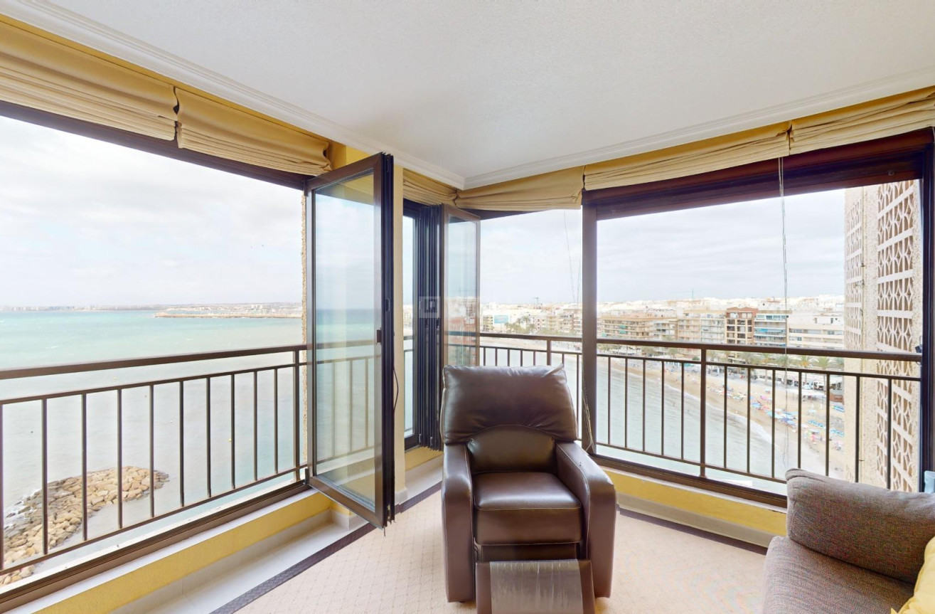 Resale - Apartment / flat - Torrevieja - Playa del Cura