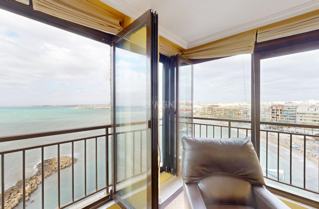 Resale - Apartment / flat - Torrevieja - Playa del Cura