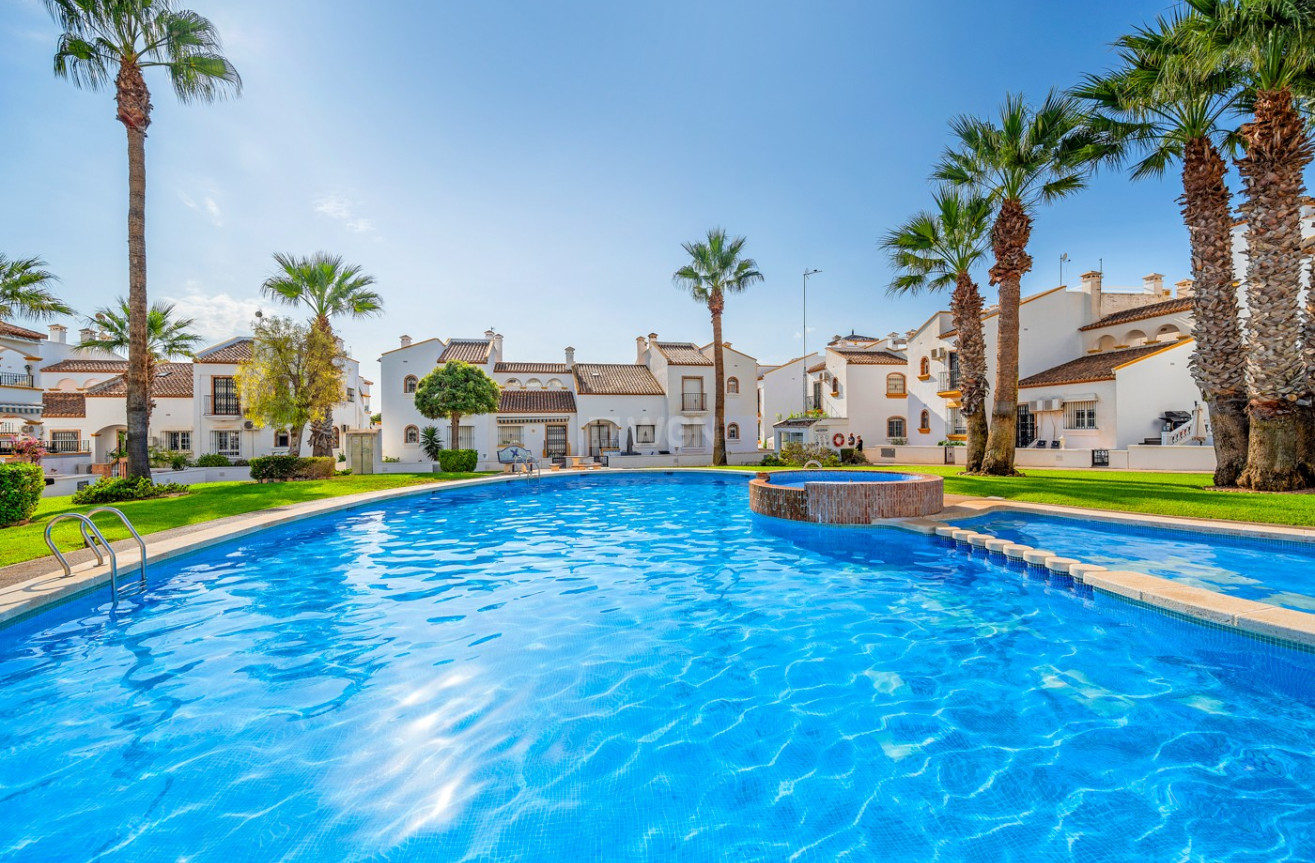 Resale - Villa - Orihuela Costa - Costa Blanca