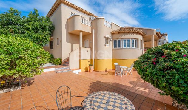 Odsprzedaż - Villa - Orihuela Costa - Costa Blanca